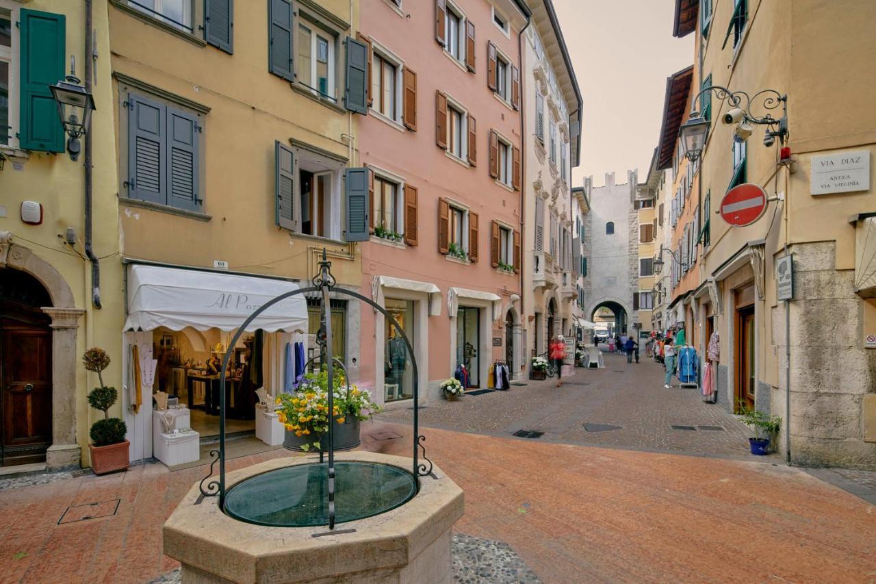 Casa Al Pozzo Apartment ริวาเดลการ์ดา ภายนอก รูปภาพ